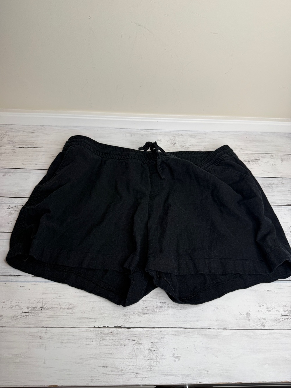 Old Navy Black Athletic Lounge Shorts with Drawstring